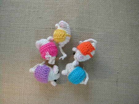 El ratoncito Perez con mochila para los dientes